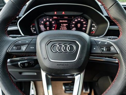Used 2025 Audi Q3 2.0T Premium Plus w/ Premium Plus Package AWD/4WD image 9