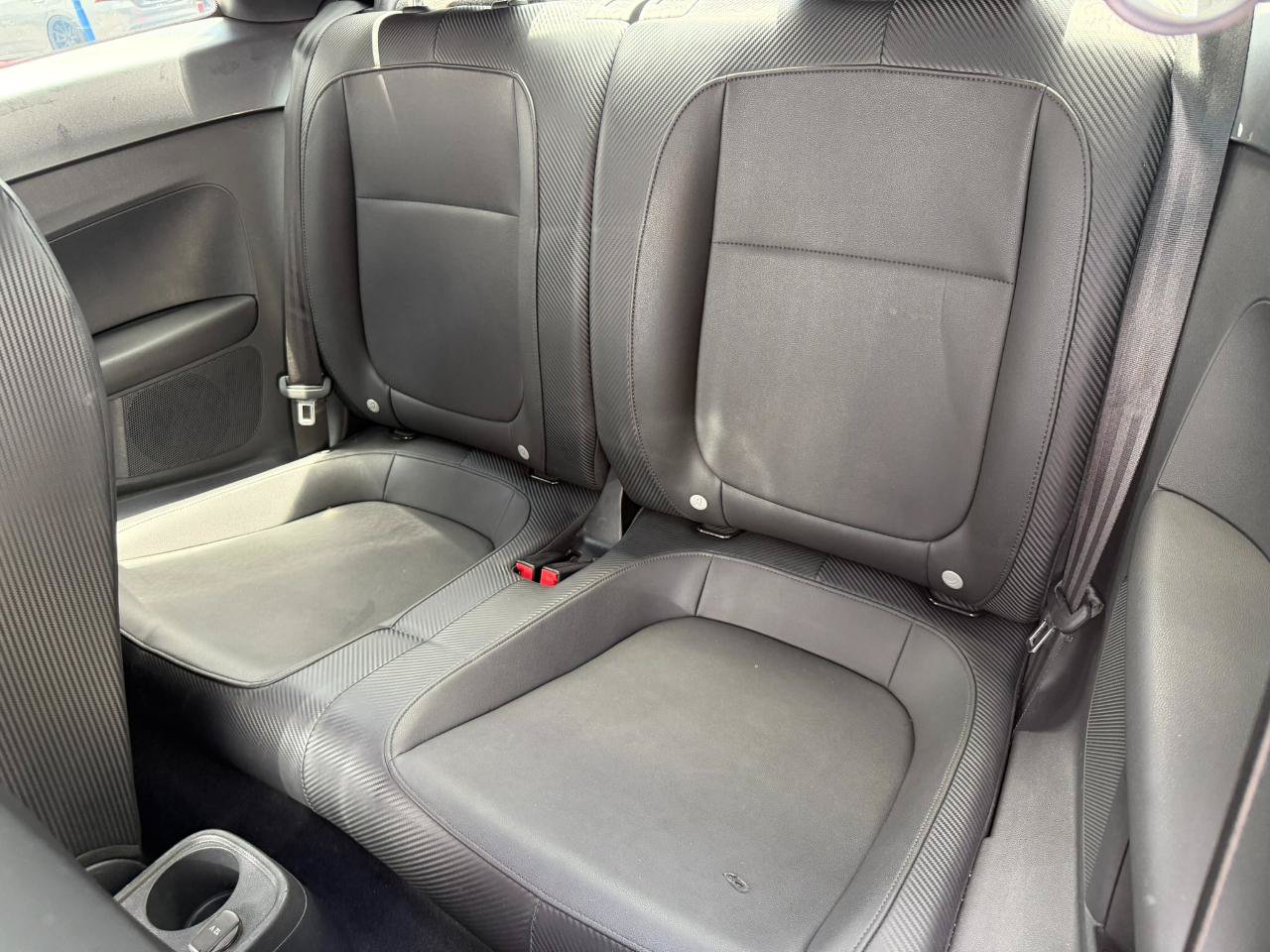 Used 2013 Volkswagen Beetle 2.5 FWD image 27