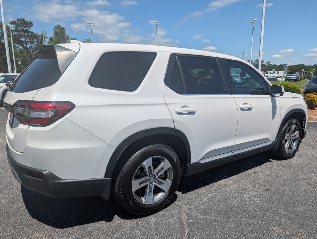Used 2025 Honda Pilot EX-L image 5
