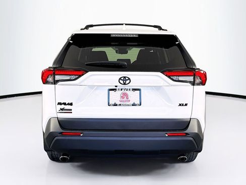 New 2025 Toyota RAV4 XLE image 7