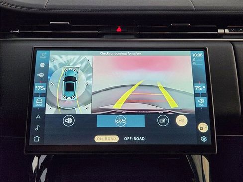 Used 2025 Land Rover Range Rover Sport SE image 18