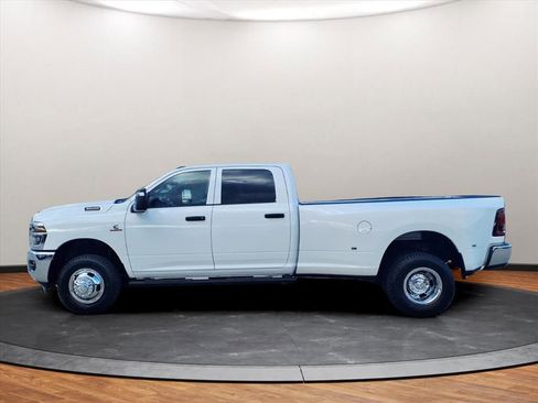New 2026 RAM 3500 Tradesman image 11