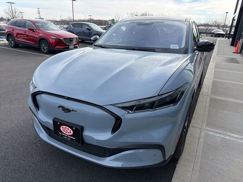 New 2026 Ford Mustang Mach-E Premium image 7