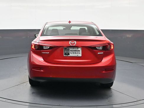 Used 2018 MAZDA MAZDA3 Touring FWD image 8