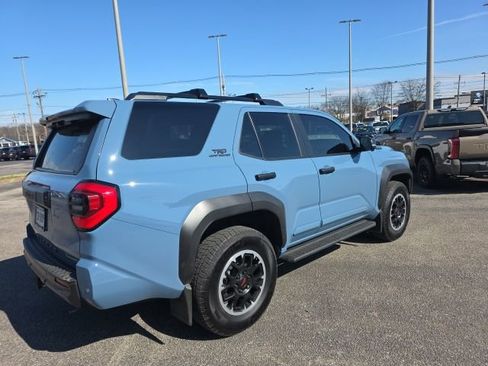 Used 2025 Toyota 4Runner TRD Off-Road Premium image 5