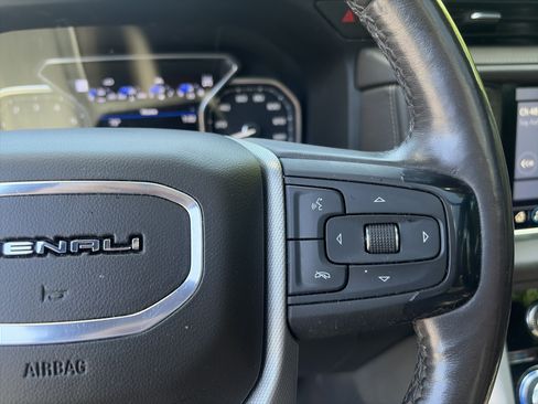 Used 2021 GMC Yukon Denali w/ Denali Ultimate Package AWD/4WD image 42