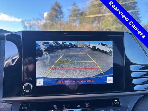 Used 2025 Toyota Camry SE image 15