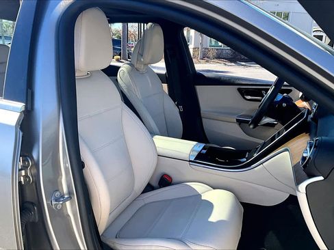 Certified 2023 Mercedes-Benz C 300 Sedan image 9