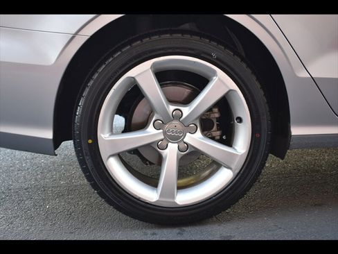 Used 2016 Audi A3 1.8T Premium image 39