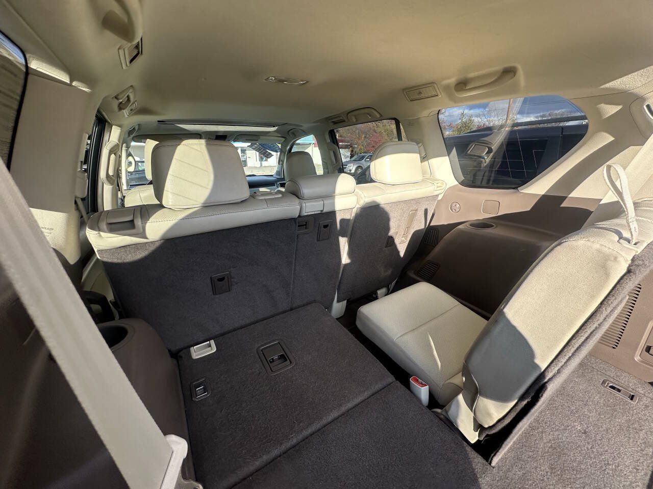 Used 2015 Lexus GX 460 w/ Premium Package AWD/4WD image 11