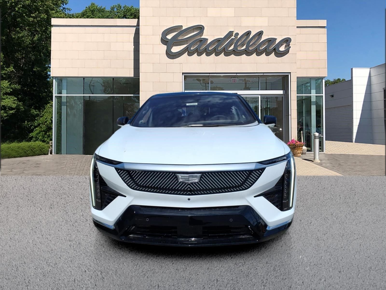 New 2027 Cadillac Optiq Luxury w/ LPO, Floor Liner Package AWD/4WD image 8