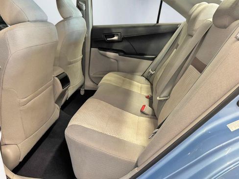 Used 2012 Toyota Camry LE FWD image 16