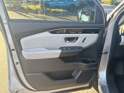 Used 2023 Honda Pilot EX-L image 19