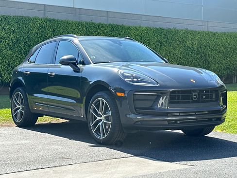 New 2026 Porsche Macan image 10