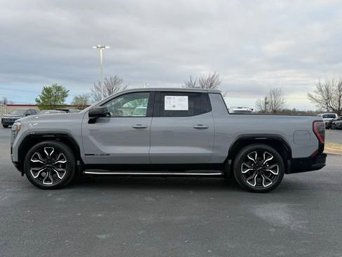 Used 2025 GMC Sierra EV Denali image 9