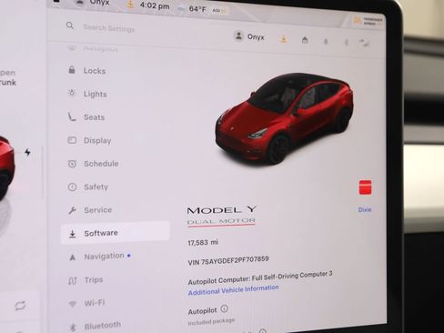 Used 2023 Tesla Model Y Performance image 20