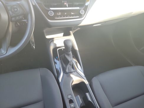 Used 2024 Toyota Corolla LE FWD image 19