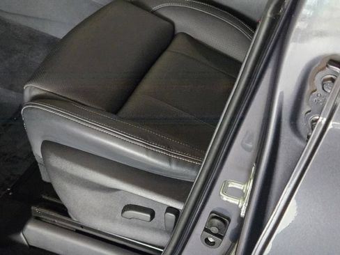 Used 2023 Subaru Ascent Limited AWD/4WD image 24