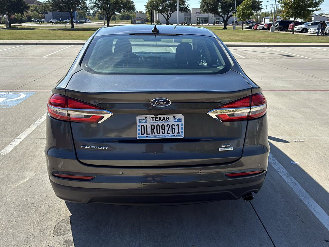 Used 2020 Ford Fusion SE FWD image 7