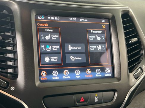 Used 2022 Jeep Cherokee Trailhawk w/ Premium Leather Package image 19