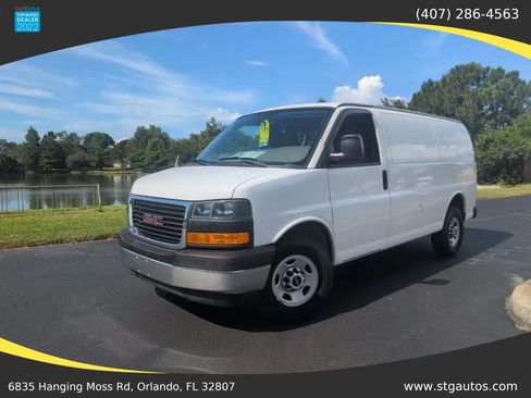 Used 2017 GMC Savana 2500 RWD image 1