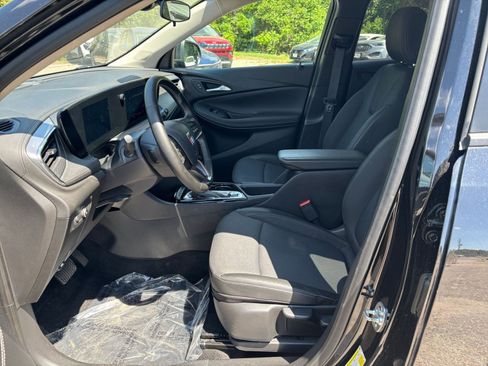 Used 2025 Buick Encore GX Preferred FWD image 24