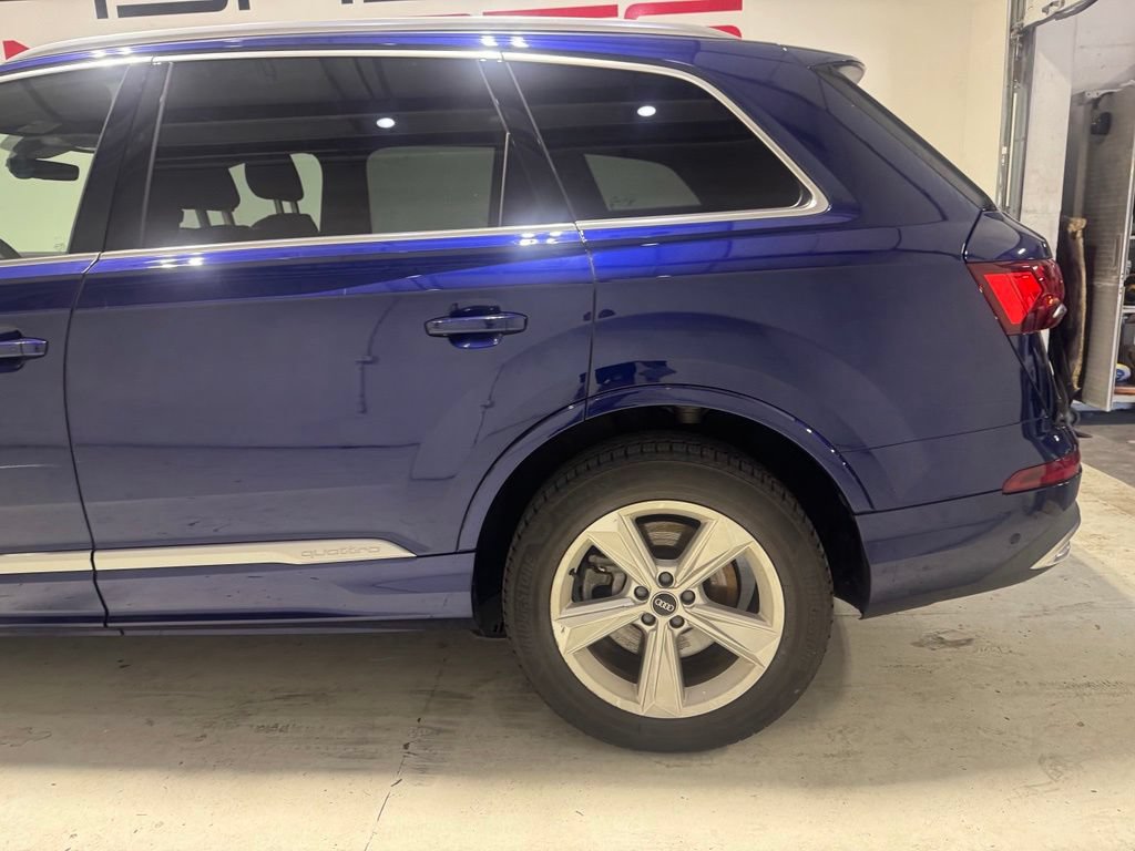 Used 2021 Audi Q7 3.0T Premium AWD/4WD image 3