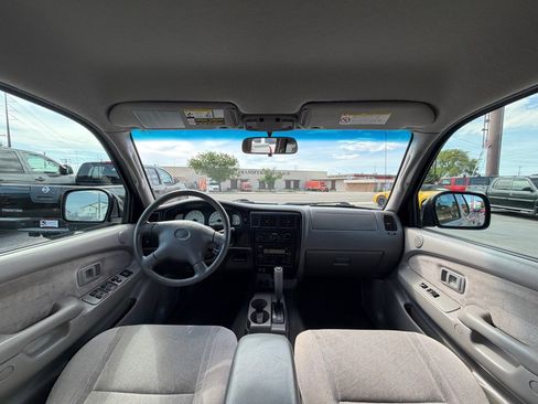 Used 2004 Toyota Tacoma PreRunner RWD image 11