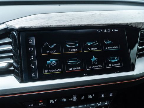 Used 2024 Audi Q4 e-tron Premium Plus w/ Premium Plus image 16