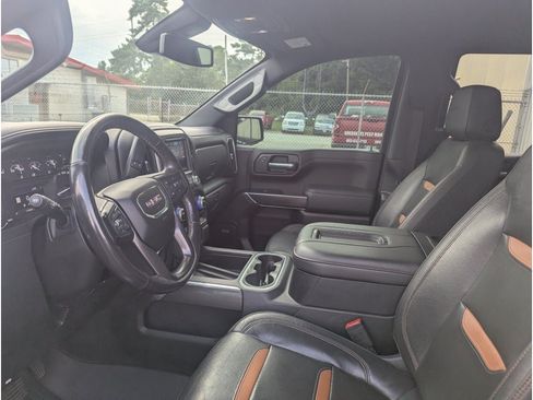 Used 2020 GMC Sierra 1500 AT4 w/ AT4 Premium Package AWD/4WD image 6