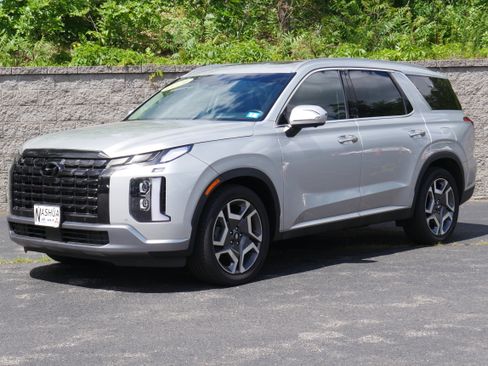 Used 2024 Hyundai Palisade Limited AWD/4WD image 1