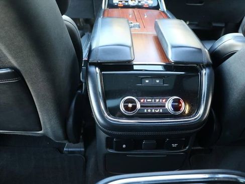 Used 2020 Lincoln Navigator Reserve w/ Equipment Group 208A Reserve image 17