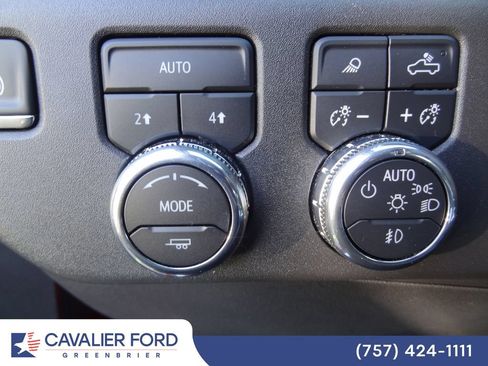 Used 2025 GMC Sierra 1500 SLT w/ SLT Premium Plus Package AWD/4WD image 9