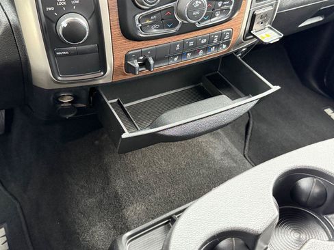 Used 2017 RAM 2500 Laramie AWD/4WD image 29
