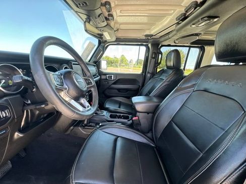 Used 2023 Jeep Wrangler Unlimited Sahara AWD/4WD image 2
