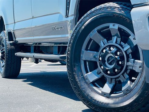Used 2024 Ford F250 Lariat w/ Sport Appearance Package AWD/4WD image 2
