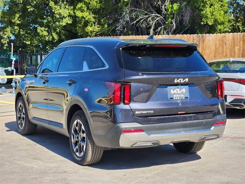 New 2026 Kia Sorento S w/ S Panoramic Sunroof Package image 3