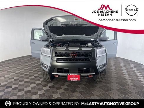 New 2026 Nissan Frontier PRO-4X w/ Pro-4x Convenience Package AWD/4WD image 18