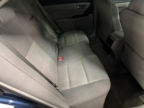 Used 2017 Toyota Camry LE FWD image 14