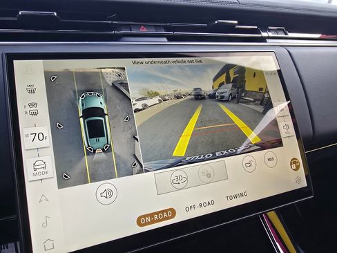 Used 2024 Land Rover Range Rover Sport Dynamic SE AWD/4WD image 10