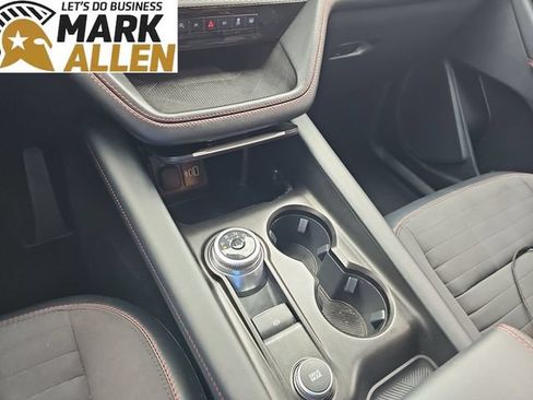 Used 2025 Ford Explorer ST-Line w/ ST-Line Street Pack AWD/4WD image 17
