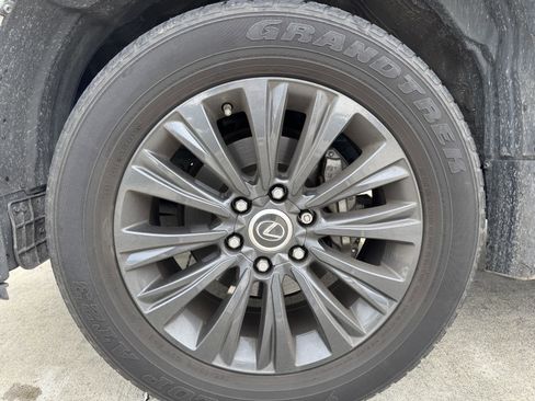 Used 2023 Lexus GX 460 Luxury image 3