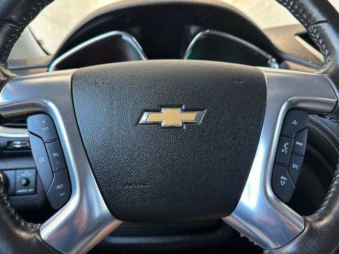 Used 2016 Chevrolet Traverse LT w/ Style and Technology Package FWD image 23