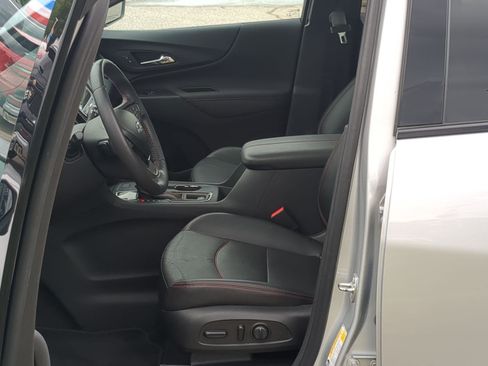 Used 2022 Chevrolet Equinox RS w/ RS Leather Package FWD image 12