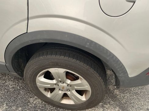 Used 2013 Chevrolet Captiva Sport LS FWD image 15