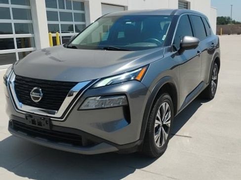 Used 2021 Nissan Rogue SV FWD image 7