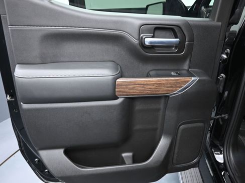 Used 2020 Chevrolet Silverado 1500 High Country image 28