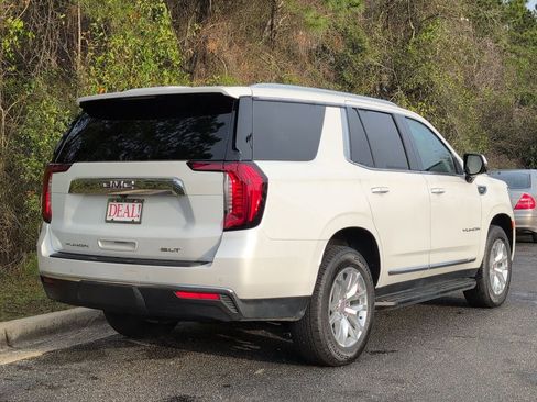 Certified 2024 GMC Yukon SLT w/ SLT Luxury Package image 3