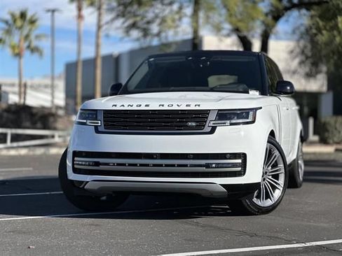 Used 2025 Land Rover Range Rover Long Wheelbase SE AWD/4WD image 1