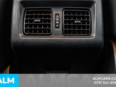 Used 2025 Toyota Camry SE image 53